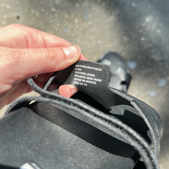 Steve Madden Mayven Black Leather Sandal - Picture 4 of 5